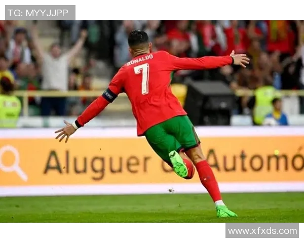 绿茵传奇齐聚一堂世界足球巨星共绘荣耀时刻 绿茵传奇齐聚一堂世界足球巨星共绘荣耀时刻