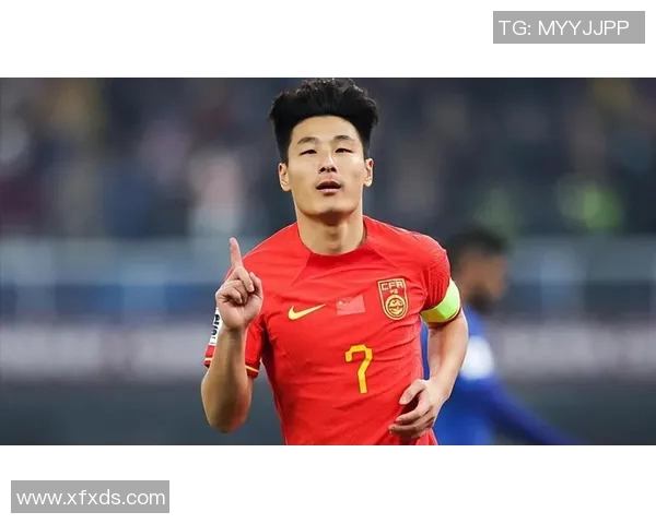 足球克隆人挑战球星武磊展开终极对决 谁能笑傲赛场 足球克隆人挑战球星武磊展开终极对决 谁能笑傲赛场