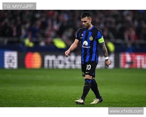 聚焦足球明星眼中的世界 揭示他们不为人知的内心世界与梦想